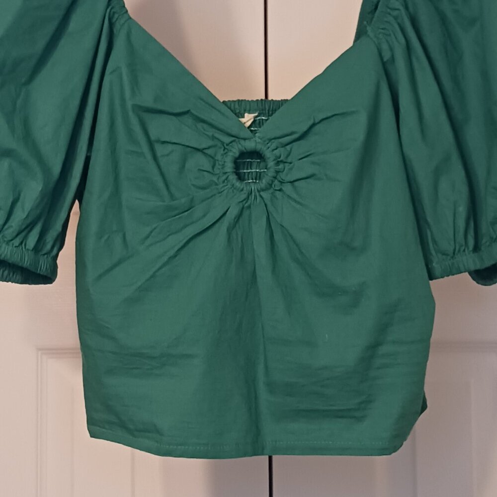 #95 3/$18 - Sim & Sam Green Short Sleeve Top Size L - Picture 6 of 8